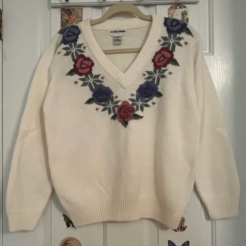 Vintage 80s Grandma Floral Knit Cream Pink Blue Sweater | Coquette Fairycore